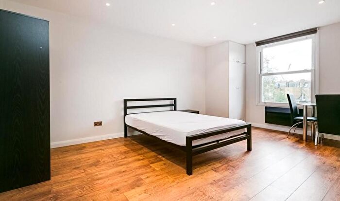 Studio To Rent In Portland Place, Fitzrovia, London, W1B