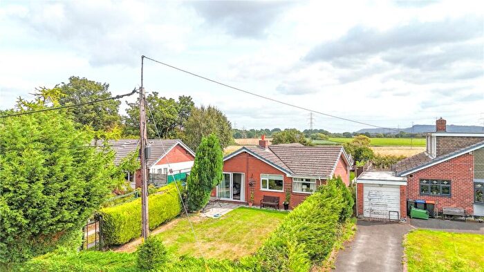 2 Bedroom Bungalow For Sale In Poole Lane, Thornton-le-Moors, Chester, CH2