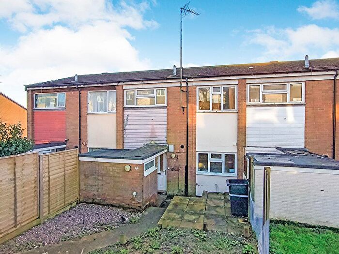 3 Bedroom Terraced House For Sale In Wentworth Road, Yeovil, BA21