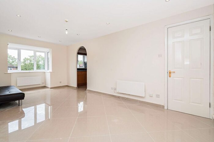 2 Bedroom Flat To Rent In Campbell Gordon Way, London, NW2