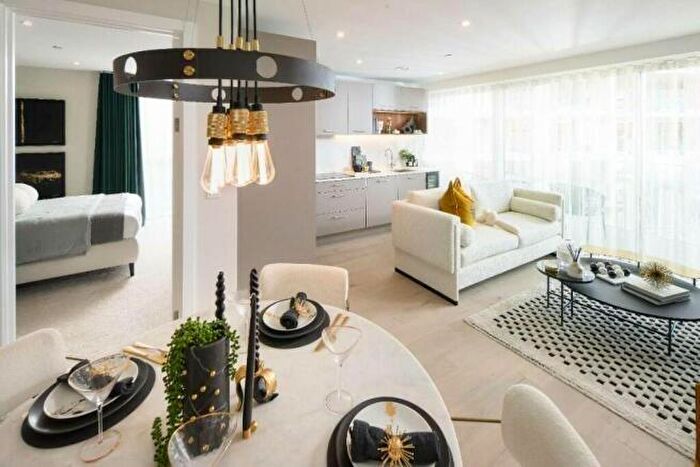 2 Bedroom Apartment For Sale In Royal Arsenal Riverside, London, SE18