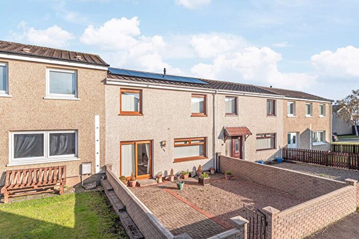 3 Bedroom Terraced House For Sale In Redcraigs, Kirkcaldy, KY2
