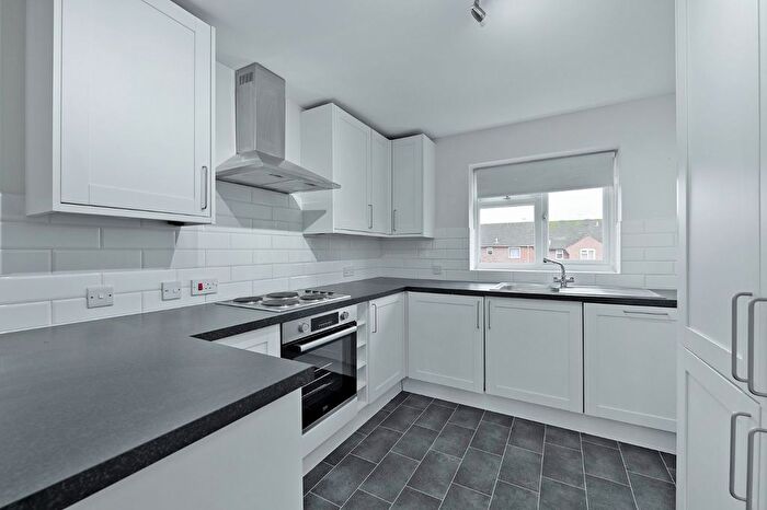 2 Bedroom Flat To Rent In Glade House, Glade Road, Marlow, Buckinghamshire, SL7