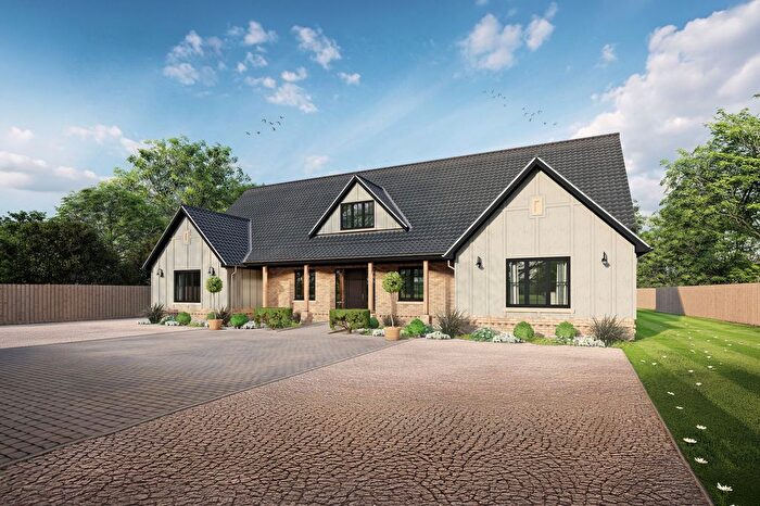 4 Bedroom Detached House For Sale In The Oaks The Street, Norwich, NR16
