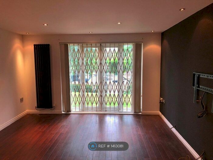 1 Bedroom Flat To Rent In Augusta Court, London, NW4