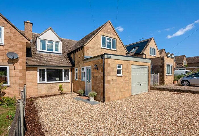 4 Bedroom Semi-Detached House For Sale In Meon Road, Mickleton, GL55