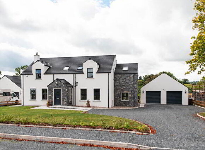 4 Bedroom Detached House For Sale In Willow Lane, Ballynahinch, BT24