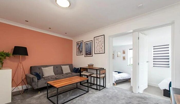 2 Bedroom Flat To Rent In Brookhill Road, London, SE18