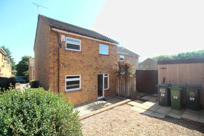 3 Bedroom End Of Terrace House To Rent In Page Close Bean, DA2