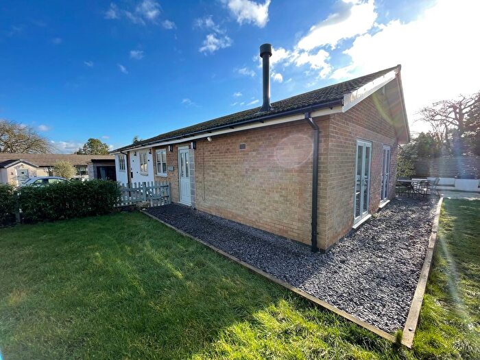4 Bedroom Detached Bungalow For Sale In Lambley Road, Lowdham, Nottingham, NG14