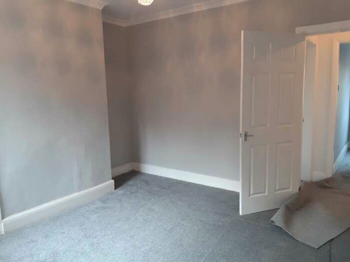 3 Bedroom Apartment To Rent In Grace Street, NE6