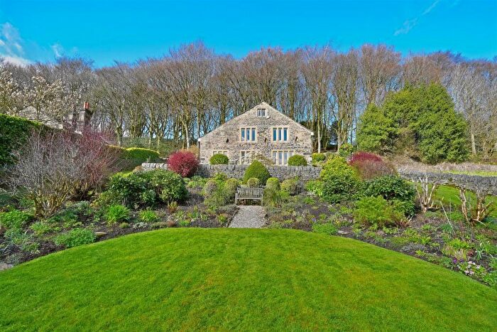 5 Bedroom Detached House For Sale In Dog Lane, Greetland, HX4