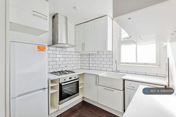 2 Bedroom Flat To Rent In Balmore St, London, N19