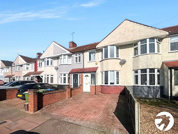 3 Bedroom Terraced House To Rent In Sherwood Park Avenue, Sidcup, DA15