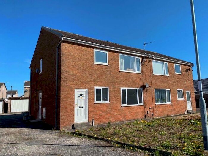 2 Bedroom Flat To Rent In Grayrigg Drive, Westgate, Morecambe, LA4