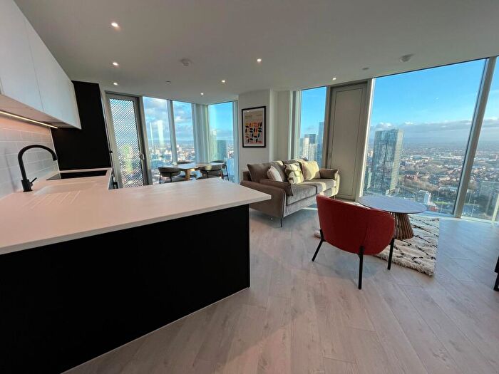 2 Bedroom Apartment To Rent In Trinity Way, Manchester, M3
