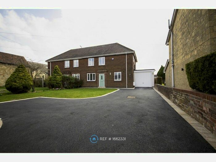 4 Bedroom Semi-Detached House To Rent In West End, Barlborough, S43