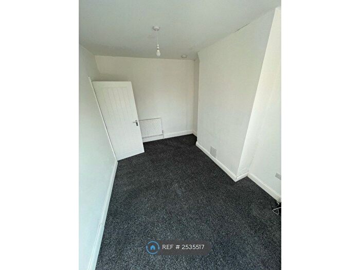 3 Bedroom Terraced House To Rent In Lawford Road, Rugby, CV21