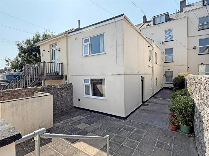 1 Bedroom Maisonette For Sale In Greenbank Road, Greenbank, Plymouth, PL4