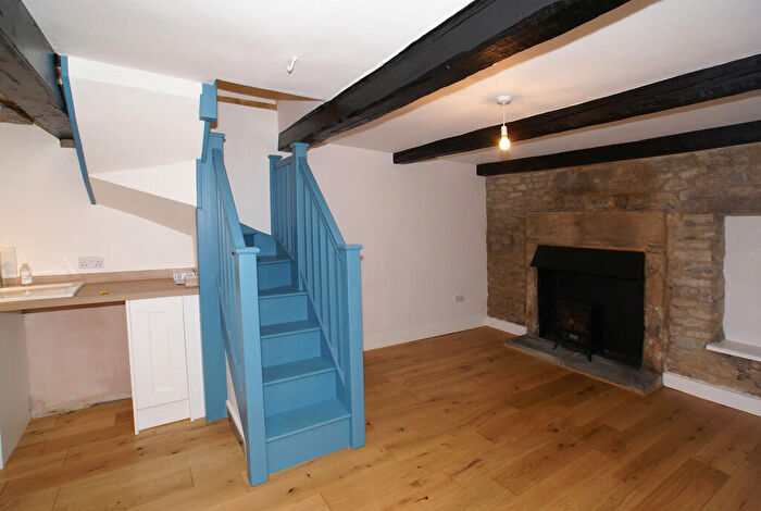 2 Bedroom End Of Terrace House To Rent In Bankside, Youlgrave, DE45