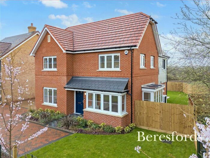 4 Bedroom Detached House For Sale In Larcombe Mews, Margaretting, CM4