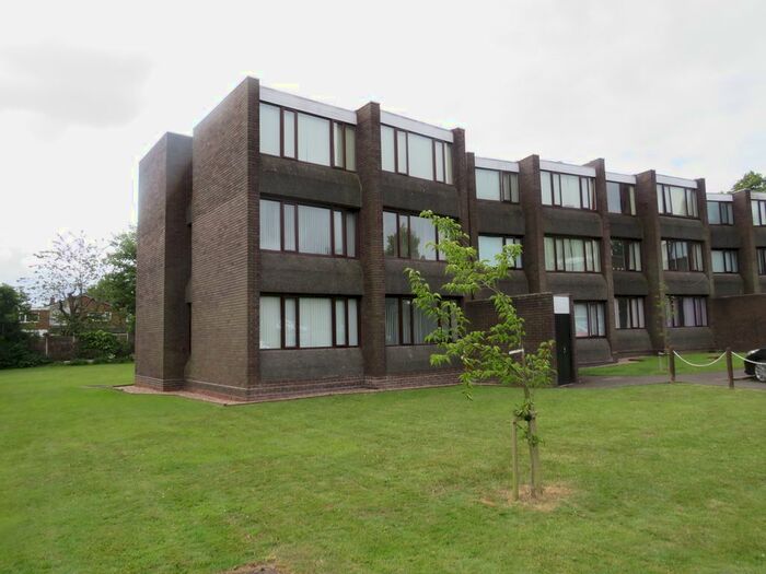 2 Bedroom Property To Rent In Parklands Gardens, Walsall, WS1