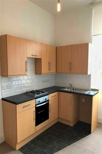 1 Bedroom Flat To Rent In Lorne Square, Edinburgh, EH6