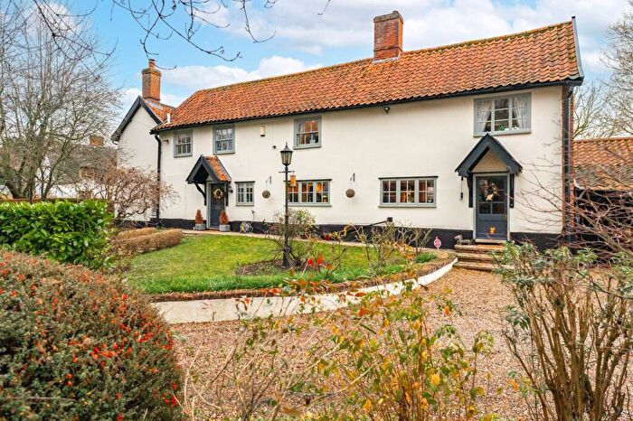 5 Bedroom Detached House For Sale In The Street, Redgrave, IP22