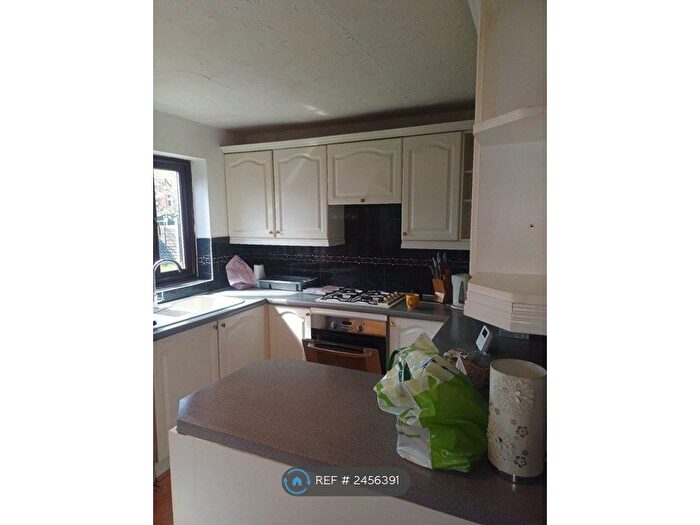 3 Bedroom Semi-Detached House To Rent In York Street, Radcliffe, Manchester, M26