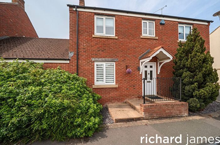 4 Bedroom Detached House For Sale In Butleigh Road, Redhouse, Swindon, SN25