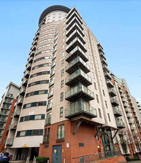 2 Bedroom Apartment To Rent In Jefferson Place, Fernie Street, Parking Bay Number, Manchester, M4