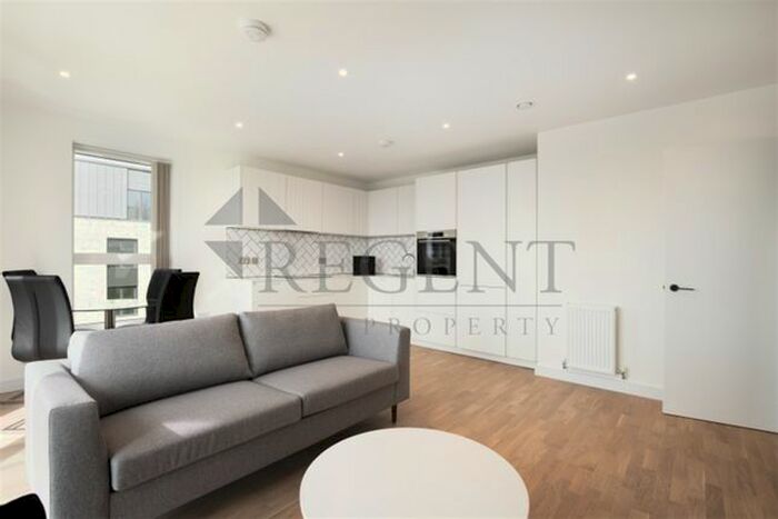 2 Bedroom Flat To Rent In Edwin House, Southall UB1