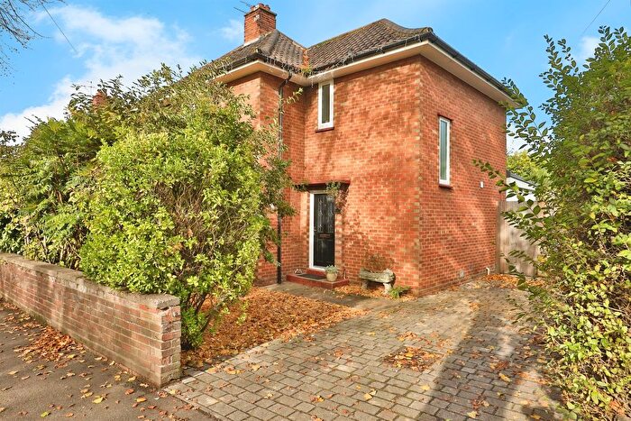 4 Bedroom Semi Detached House For Sale In Half Mile Road, Norwich, NR3