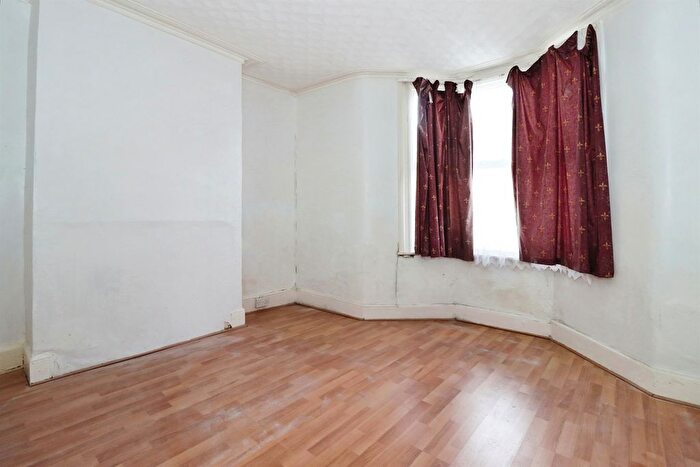 3 Bedroom Terraced House For Sale In Bellevue Road, St. George, Bristol, BS5