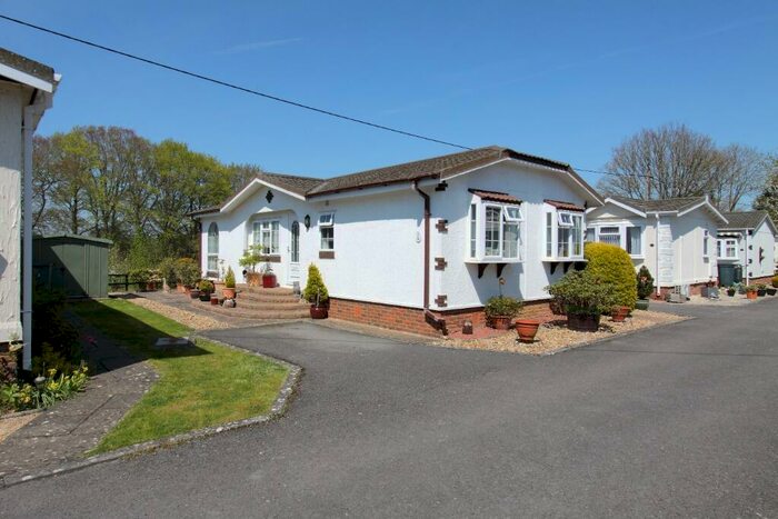 2 Bedroom Park Home For Sale In Kindersley Park, Abbotts Ann, SP11