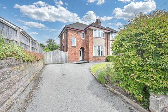 3 Bedroom Semi-Detached House For Sale In Kingsley Road, Stafford, Staffordshire, ST17