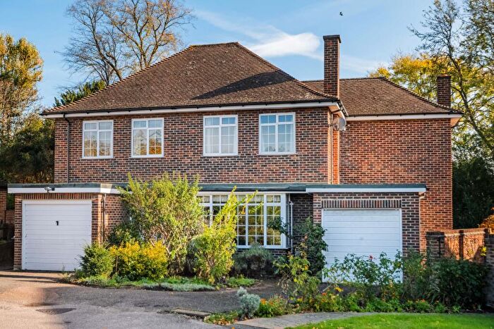 5 Bedroom House For Sale In Ravenshill, Chislehurst, BR7