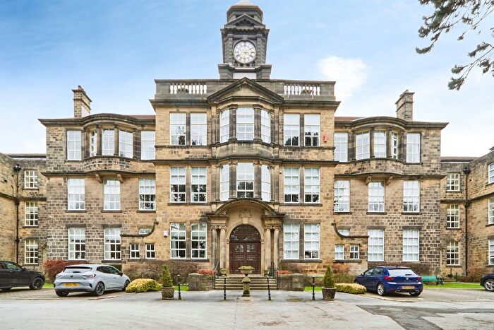2 Bedroom Flat For Sale In Lady Lane, Bingley, BD16
