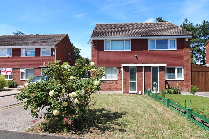 2 Bedroom Semi Detached House To Rent In Elizabeth Way, Bridgwater, TA6