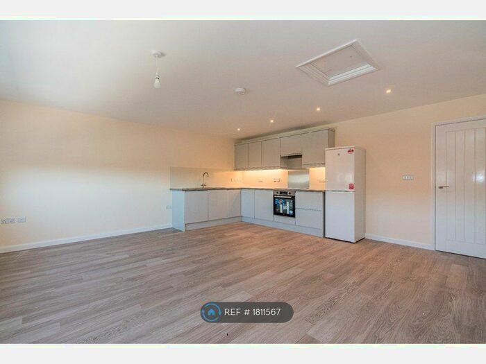 2 Bedroom Flat To Rent In Wedgewood Road, Bicester, OX26