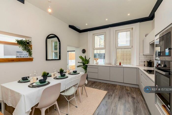 9 Bedroom Semi-Detached House To Rent In Pevensey Road, Eastbourne, BN22