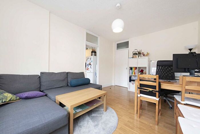 1 Bedroom Flat To Rent In Rotherfield Street, Islington, N1