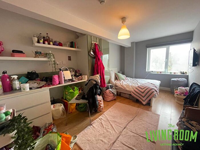 6 Bedroom House To Rent In Library Court, Fairoak Road, Cathays, CF24