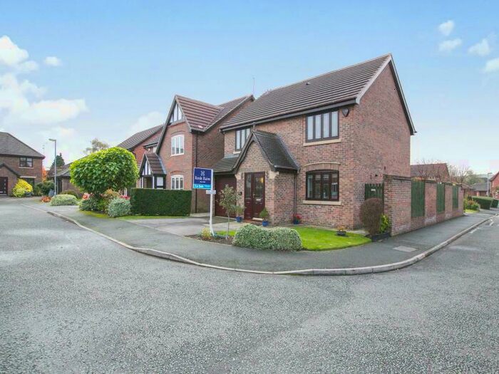4 Bedroom Detached House To Rent In Glenside Drive, Wilmslow, Cheshire, SK9