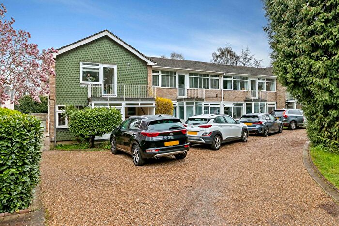 2 Bedroom Flat To Rent In Ref: Gf - Reigate Hill, Reigate, RH2