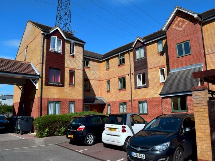 1 Bedroom Apartment To Rent In Salmon Road, Dartford, DA1