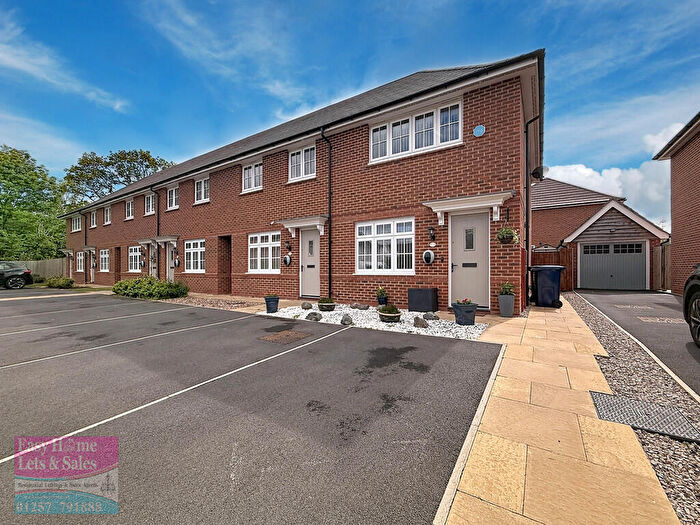 2 Bedroom Town House For Sale In Bracken Crescent, Leyland, PR25