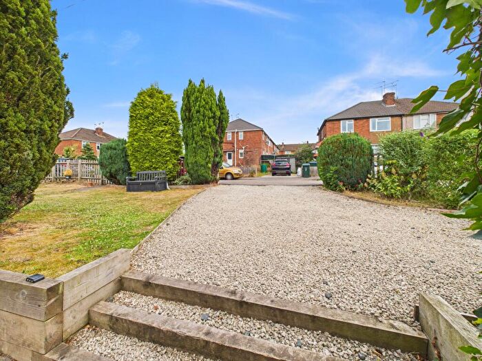 2 Bedroom Maisonette For Sale In Orchard Drive, Coventry, CV5