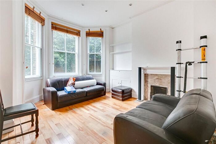 3 Bedroom Flat To Rent In Branch Hill, Hampstead, NW3