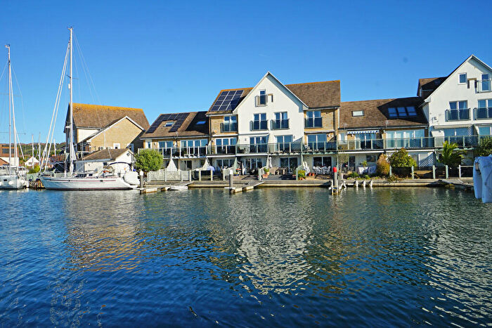 5 Bedroom Terraced House For Sale In Bryher Island, Port Solent, PO6